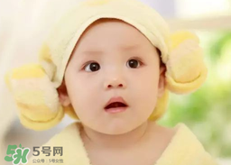 寶寶中暑的癥狀是什么？寶寶夏天如何判斷是否中暑？