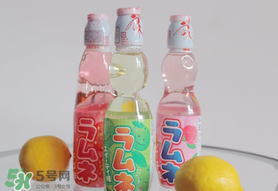 彈珠汽水怎么開？彈珠汽水怎么開不會噴？