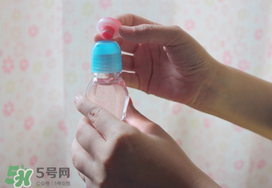 彈珠汽水怎么開？彈珠汽水怎么開不會噴？