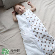 嬰兒睡袋分腿的好還是不分腿的好？嬰兒睡袋分腿的區(qū)別