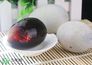 皮蛋可以帶上飛機(jī)嗎？皮蛋可以直接帶上飛機(jī)嗎？