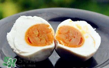 咸鴨蛋為什么會(huì)臭？咸鴨蛋為什么會(huì)苦