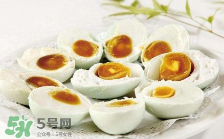 咸鴨蛋為什么要用酒？咸鴨蛋為什么不能多吃