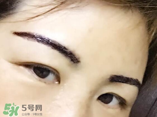 眉膠和眉粉哪個好用？眉膠和沒分的區(qū)別