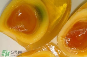變蛋是堿性食物嗎？變蛋是堿性還是酸性