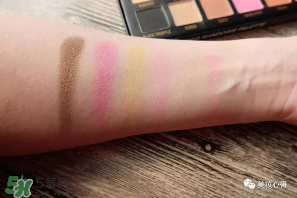 huda beauty眼影多少錢？huda beauty眼影專柜價格