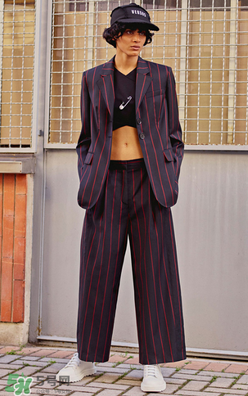versus versace2018早春度假系列衣服款式有哪些_好看嗎？