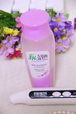 碧柔卸妝水和卸妝乳哪個好？碧柔卸妝水和卸妝乳選擇
