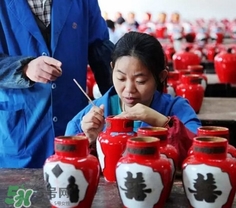 花雕酒是什么做的？花雕酒用什么做的