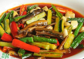 黃鱔可以和黃瓜一起吃嗎？黃瓜和黃鱔能同食嗎？