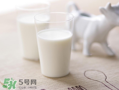 胃脹氣可以喝牛奶嗎？胃脹氣喝牛奶會怎樣？
