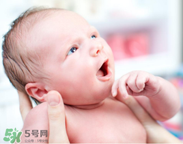 嬰兒吃藥能打預(yù)防針嗎？嬰兒吃藥影響預(yù)防針嗎？