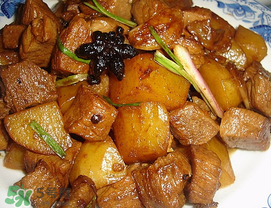 狗肉可以和土豆一起吃嗎？狗肉和土豆能一起吃嗎？