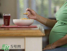 綠豆湯孕婦可以喝嗎？孕婦可以吃冰綠豆湯嗎？
