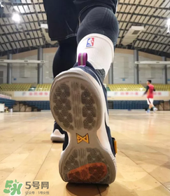 nike pg1上腳怎么樣？耐克pg1籃球鞋測(cè)評(píng)
