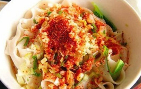 油潑面是哪里的特殊美食？油潑面是什么面