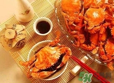 吃螃蟹可以喝牛奶嗎？吃螃蟹能喝酸奶嗎？