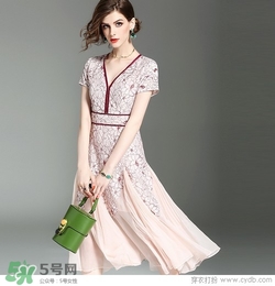 7月份穿什么衣服？七月份穿衣搭配