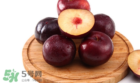 黑布林帶皮能吃嗎？黑布林可以帶皮吃嗎