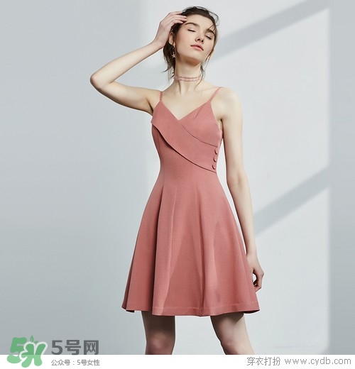 7月份去三亞穿什么？去月份去三亞穿什么衣服