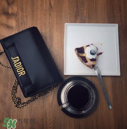 jadior是什么品牌？jadior和dior有什么區(qū)別？
