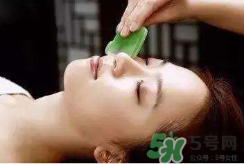 刮痧板每天刮臉好嗎？刮痧板刮臉后要洗臉嗎
