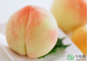 水蜜桃不能和什么一起吃？水蜜桃和什么不能一起吃？