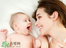 哄寶寶睡覺可以搖晃嗎？哄寶寶睡覺搖晃有害嗎？