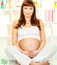 孕婦長(zhǎng)痱子可以用痱子粉嗎？痱子粉對(duì)孕婦有危害嗎？
