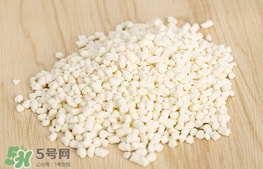 美林菊花晶可以和奶粉一起喝嗎？美林菊花晶可以加在奶里嗎？