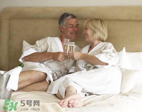 絕經(jīng)后還有性需求嗎？絕經(jīng)后性生活會(huì)懷孕嗎？