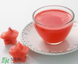 西瓜汁有沉淀還能喝嗎？西瓜汁怎么榨不會(huì)沉淀？