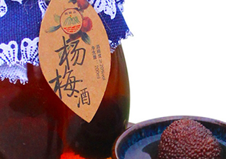 楊梅酒放糖好還是不放糖好？楊梅酒放什么糖好？