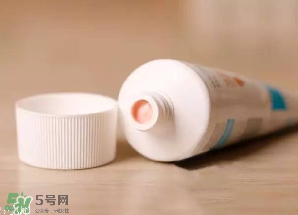 nair脫毛膏評(píng)測(cè)？nair脫毛膏保質(zhì)期