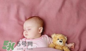 寶寶枕頭怎么選？寶寶枕頭什么樣的最好？