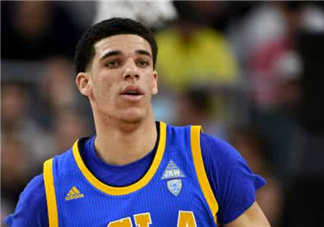 lonzo ball球哥2017湖人戰(zhàn)靴簽名球鞋多少錢？