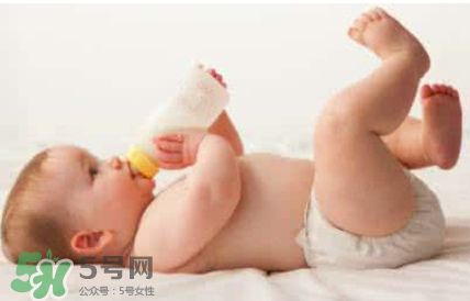 嬰幼兒奶粉為什么會(huì)有腥味 奶粉有腥味是正常的嗎？