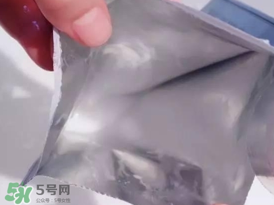 艾醫(yī)生草本絲絨面膜怎么用？艾醫(yī)生草本絲絨面膜要洗嗎