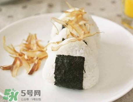木魚(yú)花是什么？木魚(yú)花為什么會(huì)動(dòng)