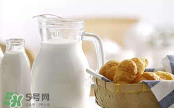 奶粉哪個(gè)國(guó)家的最好？奶粉哪個(gè)國(guó)家的奶源好？