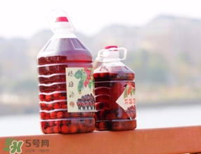 楊梅酒一次喝多少？楊梅酒喝多了會(huì)怎樣？