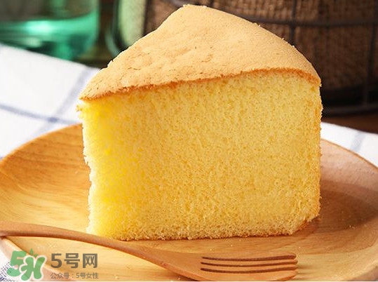 戚風蛋糕用什么面粉？戚風蛋糕用什么油最好