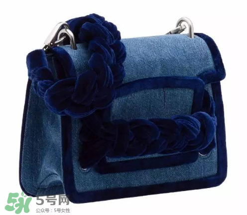 miumiu2017新款包包有哪幾個(gè)系列？miumiu新款包包介紹