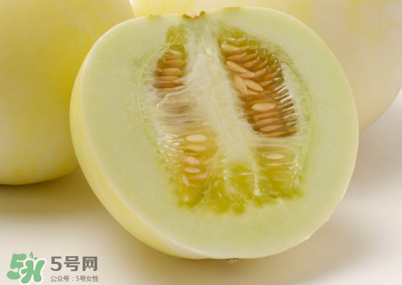 藍(lán)莓和香瓜能一起吃嗎？藍(lán)莓和香瓜能同時(shí)吃？