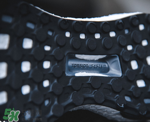 adidas energy boost4上腳怎么樣？阿迪達(dá)斯跑步鞋2017測(cè)評(píng)