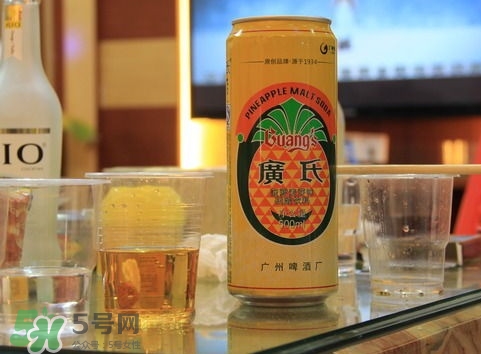 菠蘿啤是碳酸飲料嗎？菠蘿啤不能和什么一起吃？