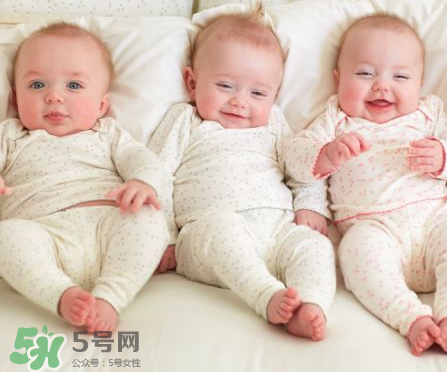 母乳喂養(yǎng)胸會變小嗎？母乳喂養(yǎng)胸會不會變?。?></p><p style=