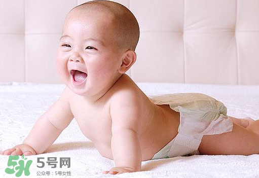 女寶寶洗澡注意些什么？女寶寶洗澡的特殊要求