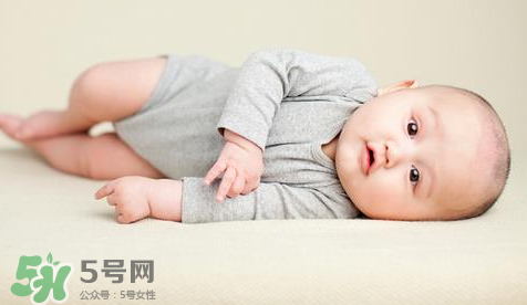 女寶寶洗澡注意些什么？女寶寶洗澡的特殊要求
