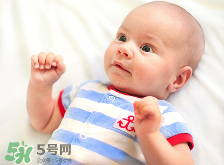 女寶寶洗澡注意些什么？女寶寶洗澡的特殊要求
